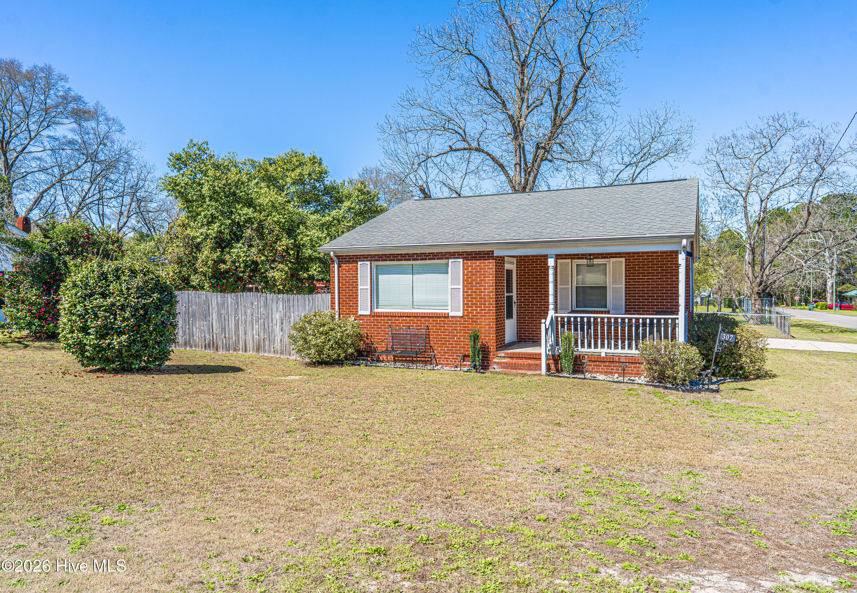 307 5th Street Hamlet, NC 28345 - Photo 3 of 32 DSC01122