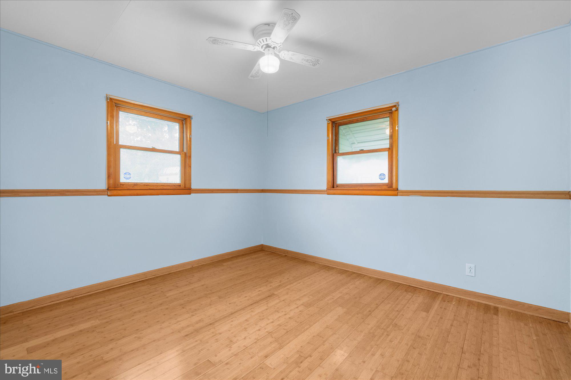 721 Auburn Road Fairless Hills, PA 19030 - Photo 17 of 30 2nd bedroom