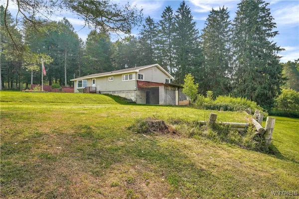 $275,000 | 1488 Genesee Road, Arcade, NY 14009