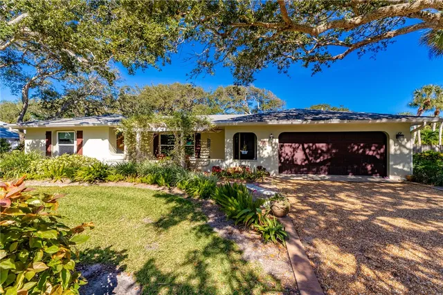$1,999,999 | 935 Tulip Lane, Vero Beach, FL 32963