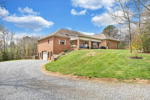 $749,000 | 1885 Patrick Lane, Salem, VA 24153