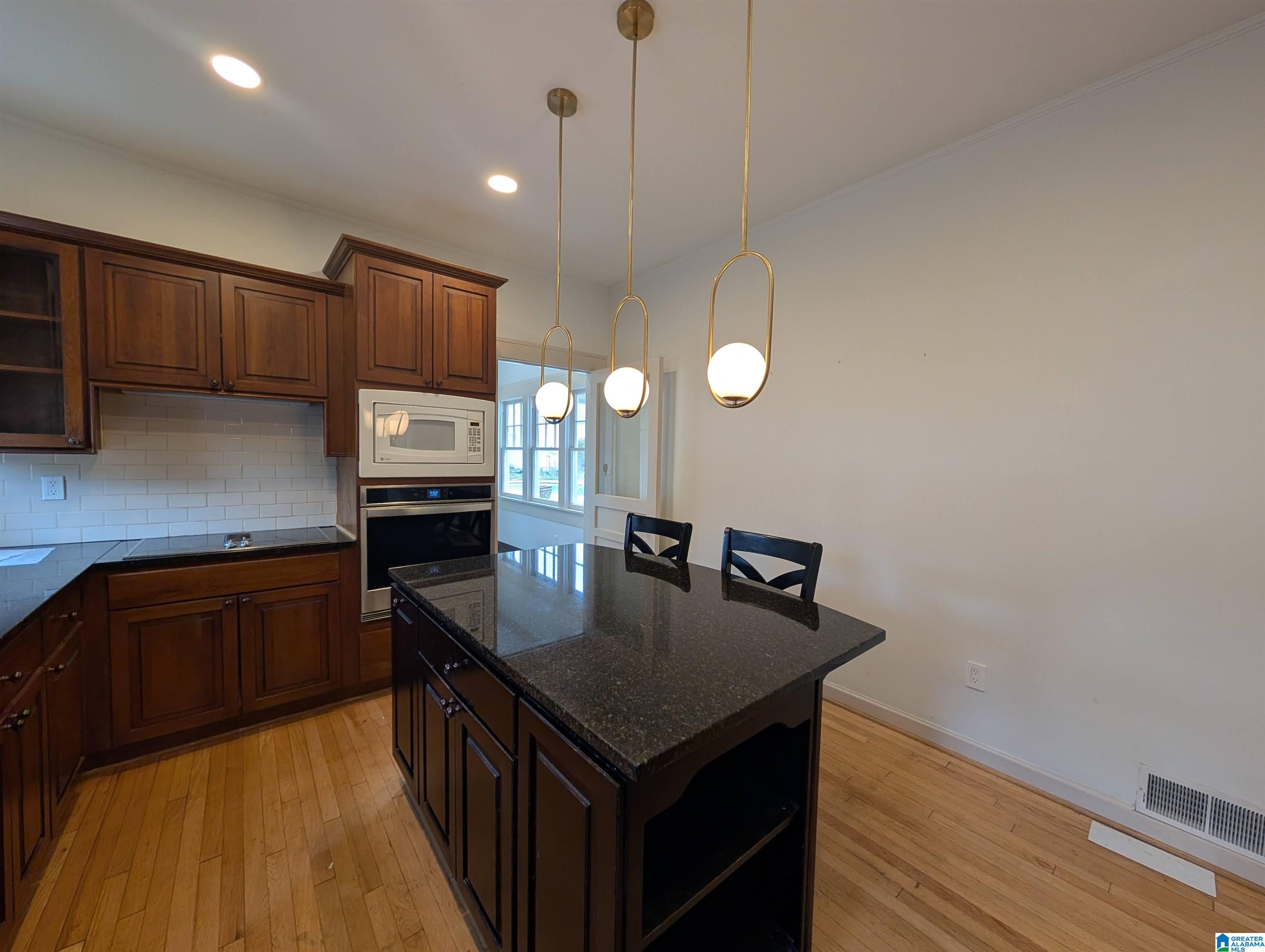 1107 Montvue Road Anniston, AL 36207 - Photo 9 of 61