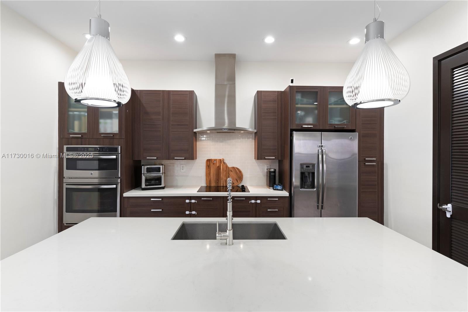 15909 Southwest 136 Way Miami, FL 33196 - Photo 23 of 51 Gallery Image 23