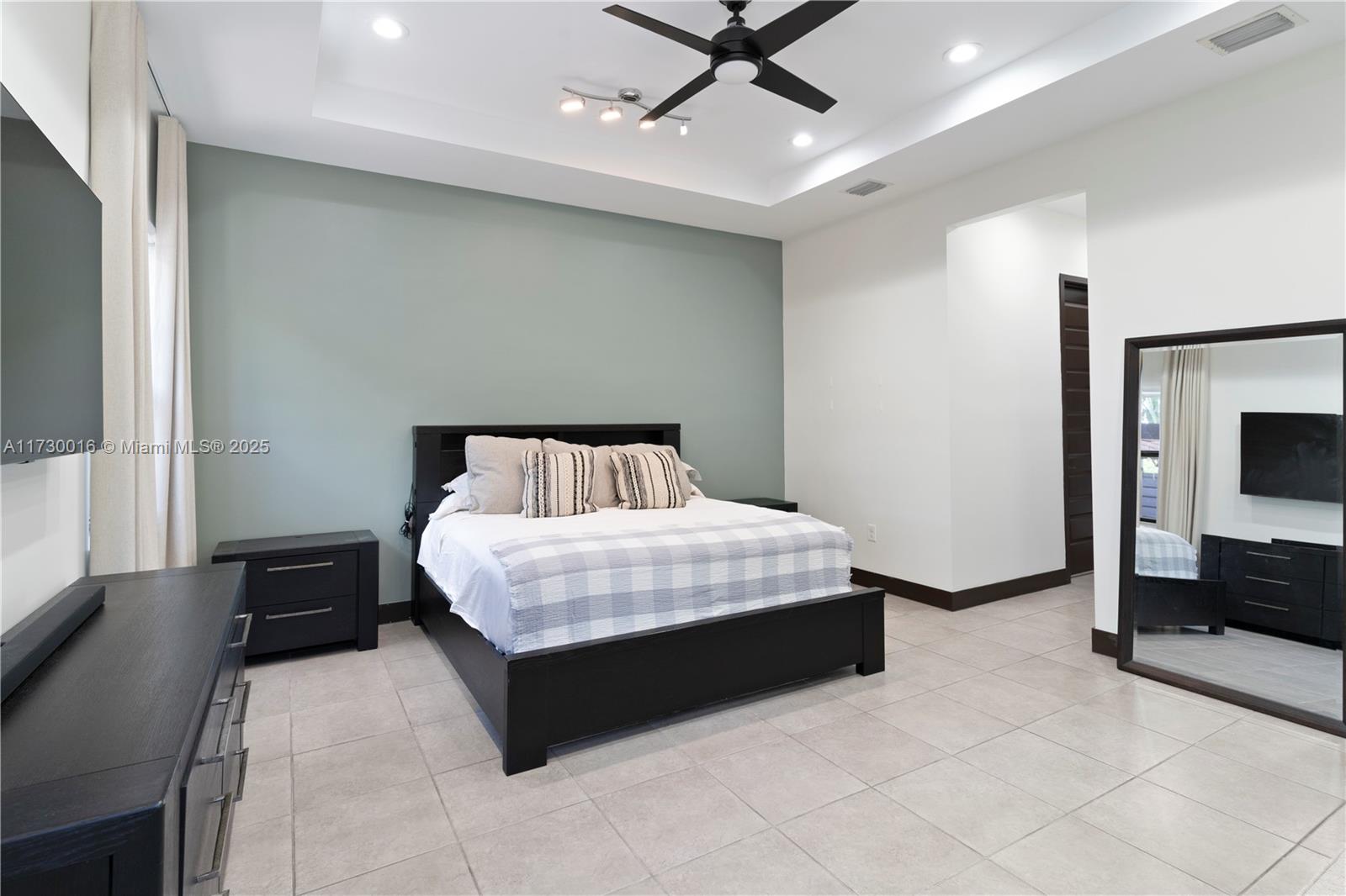 15909 Southwest 136 Way Miami, FL 33196 - Photo 29 of 51 Gallery Image 29