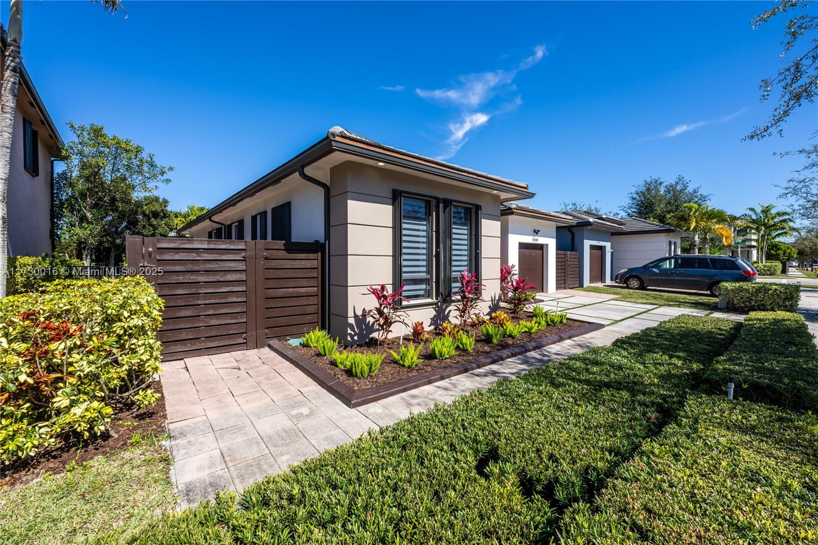 15909 Southwest 136 Way Miami, FL 33196 - Photo 7 of 51 Gallery Image 7