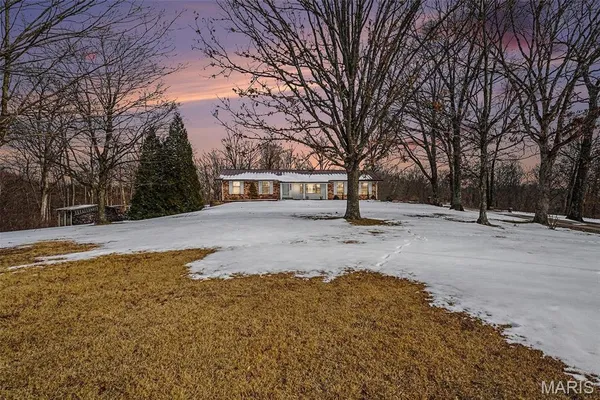 $799,900 | 5520 Hwy T, Augusta, MO 63332