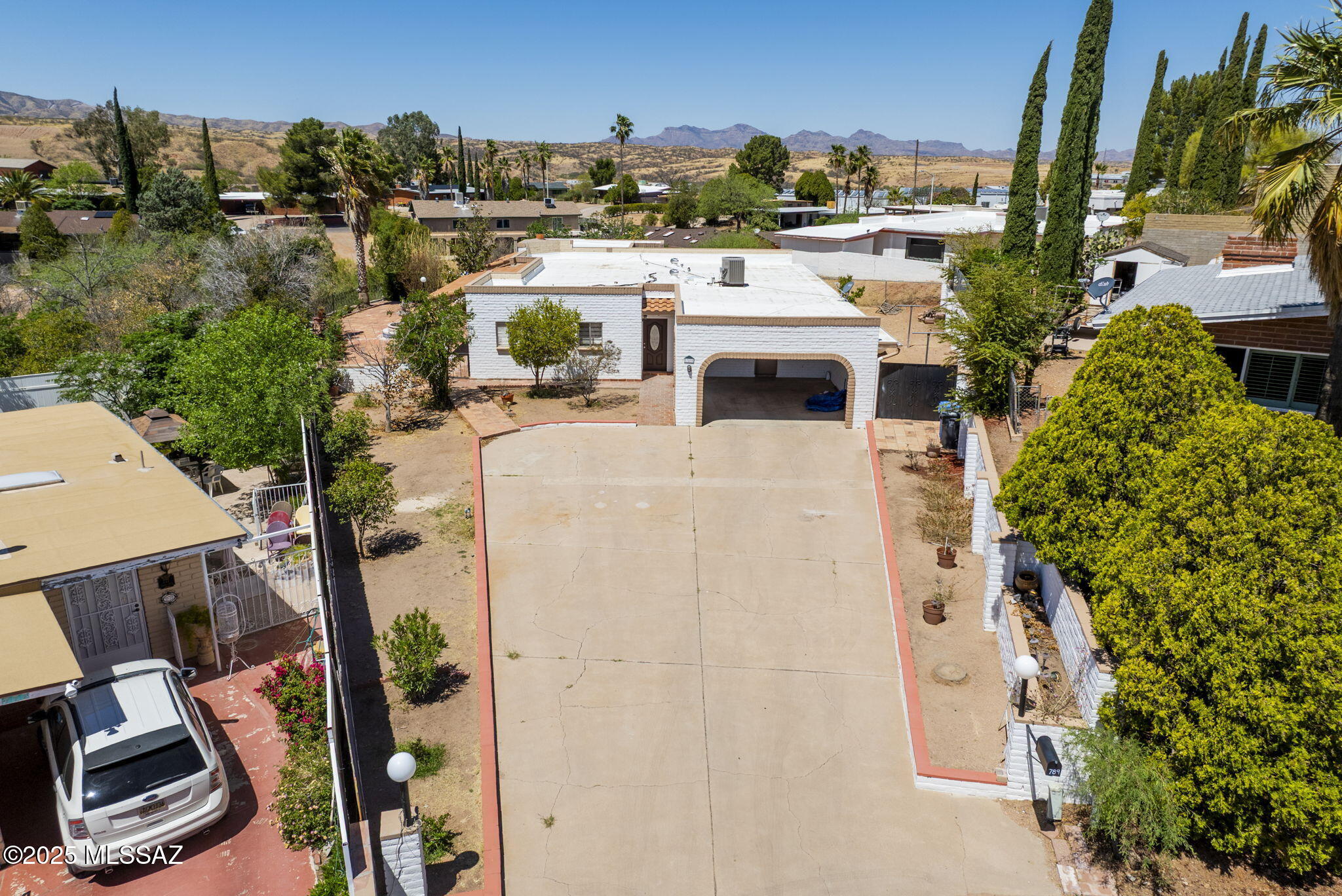 789 North Santa Rita Lane Nogales, AZ 85621 - Photo 2 of 37