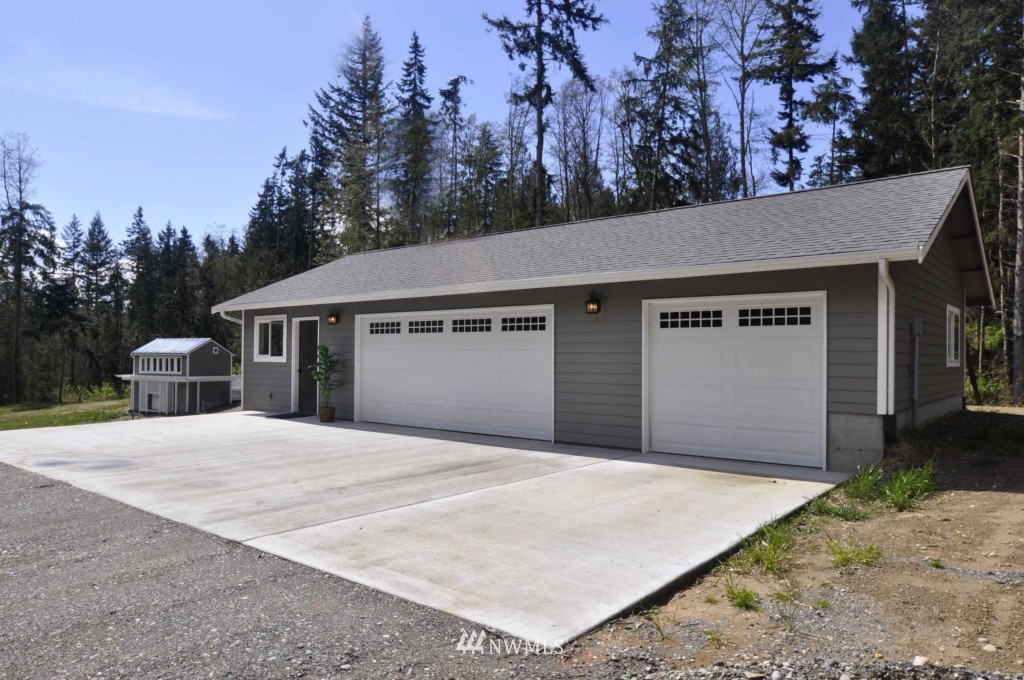 3177 Ewing Road Clinton, WA 98236 - Photo 1 of 1 Gallery Image 1