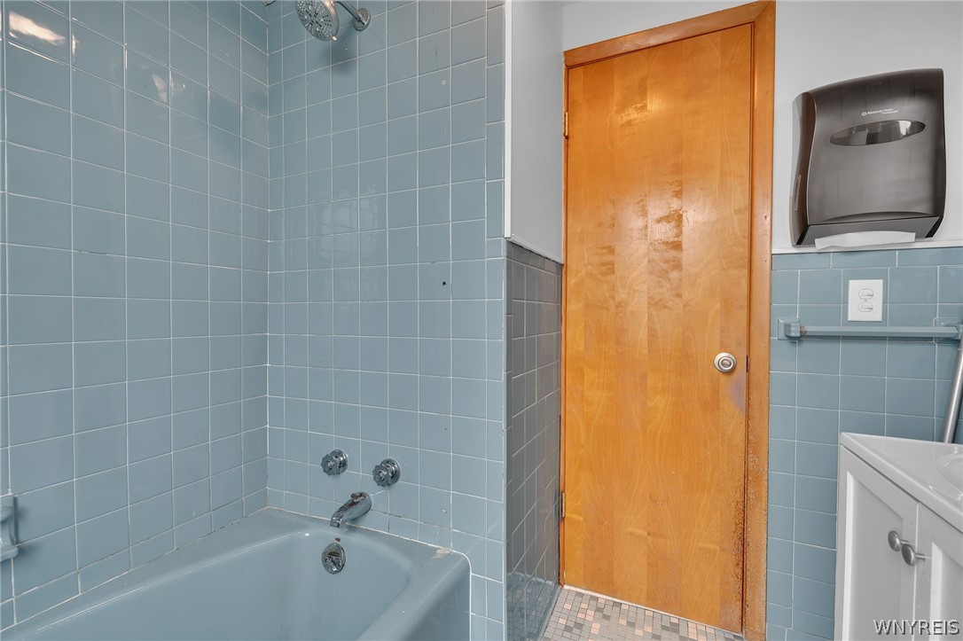 3577 Harlem Road Cheektowaga, NY 14225 - Photo 14 of 49 Gallery Image 14