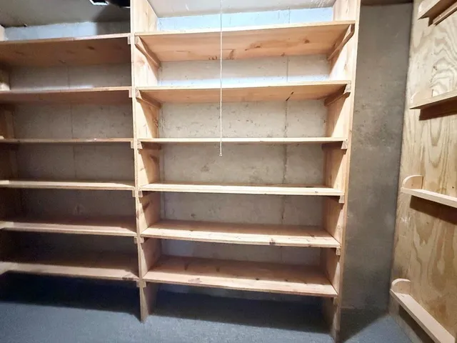 $160,000 | 710 South Park Street, El Dorado Springs, MO 64744