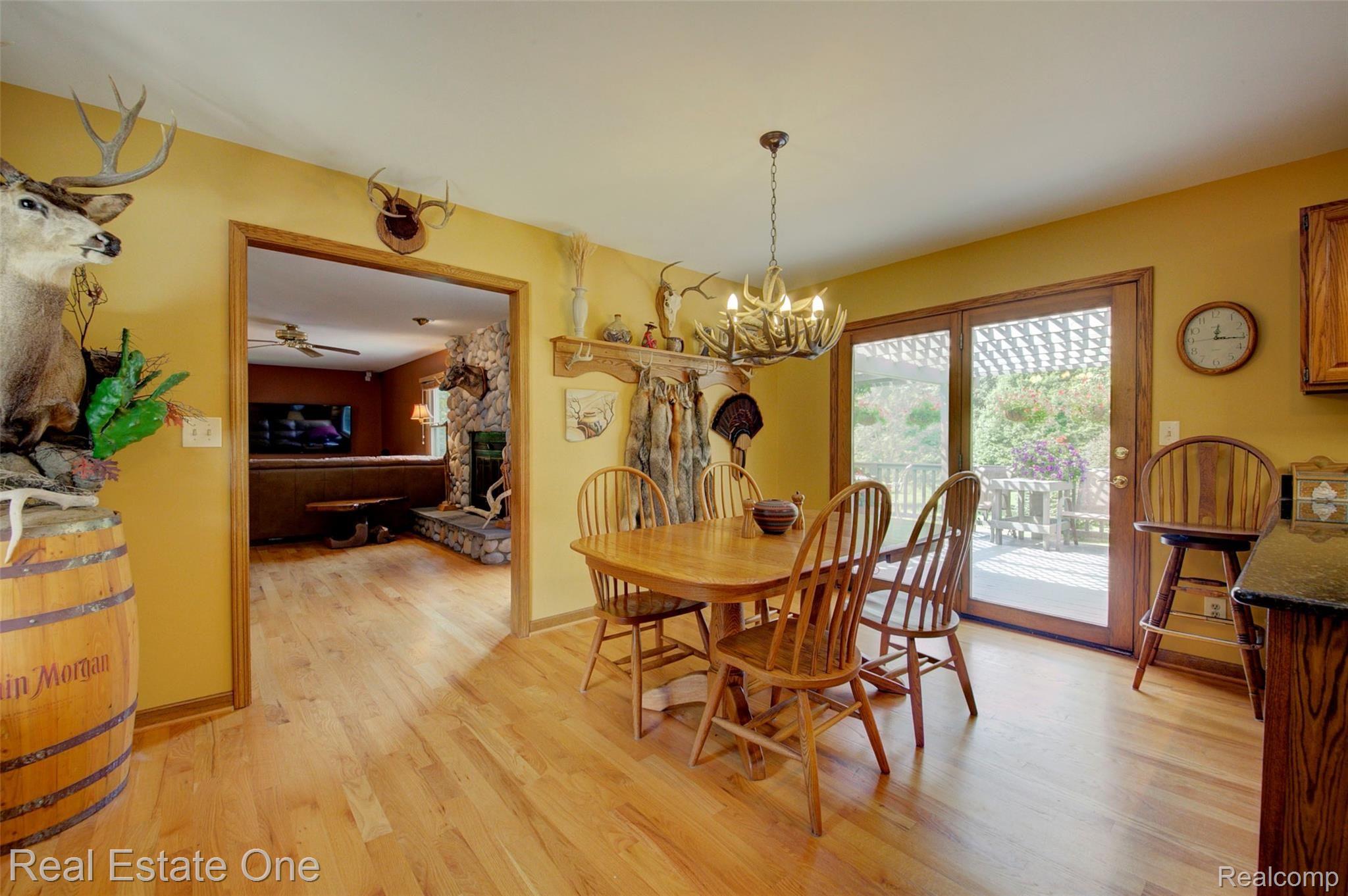 7112 Richardson Road Howell, MI 48843 - Photo 16 of 97 930A4786_7_8.jpg