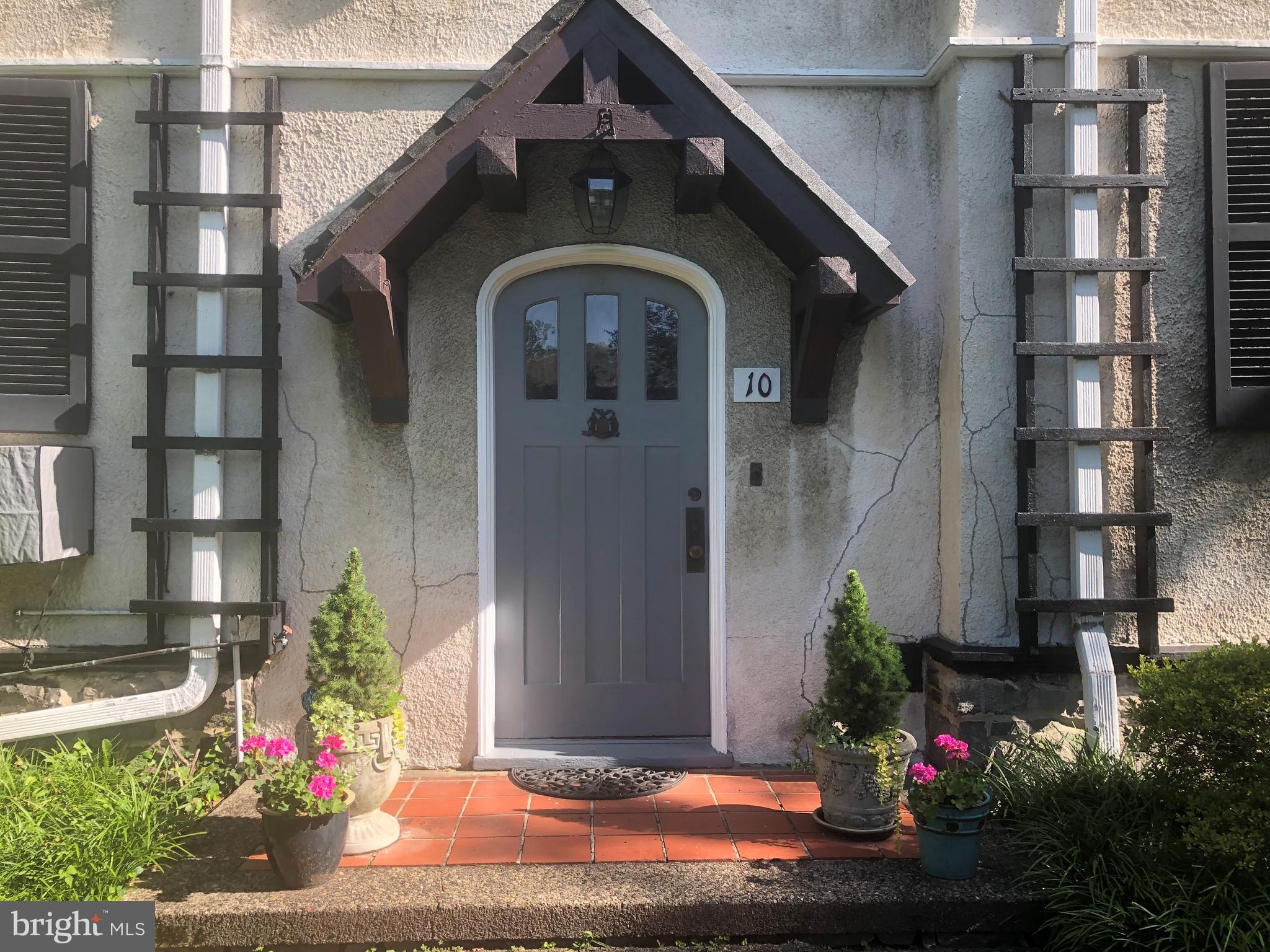 10 Englewood Road Baltimore, MD 21210 - Photo 2 of 52