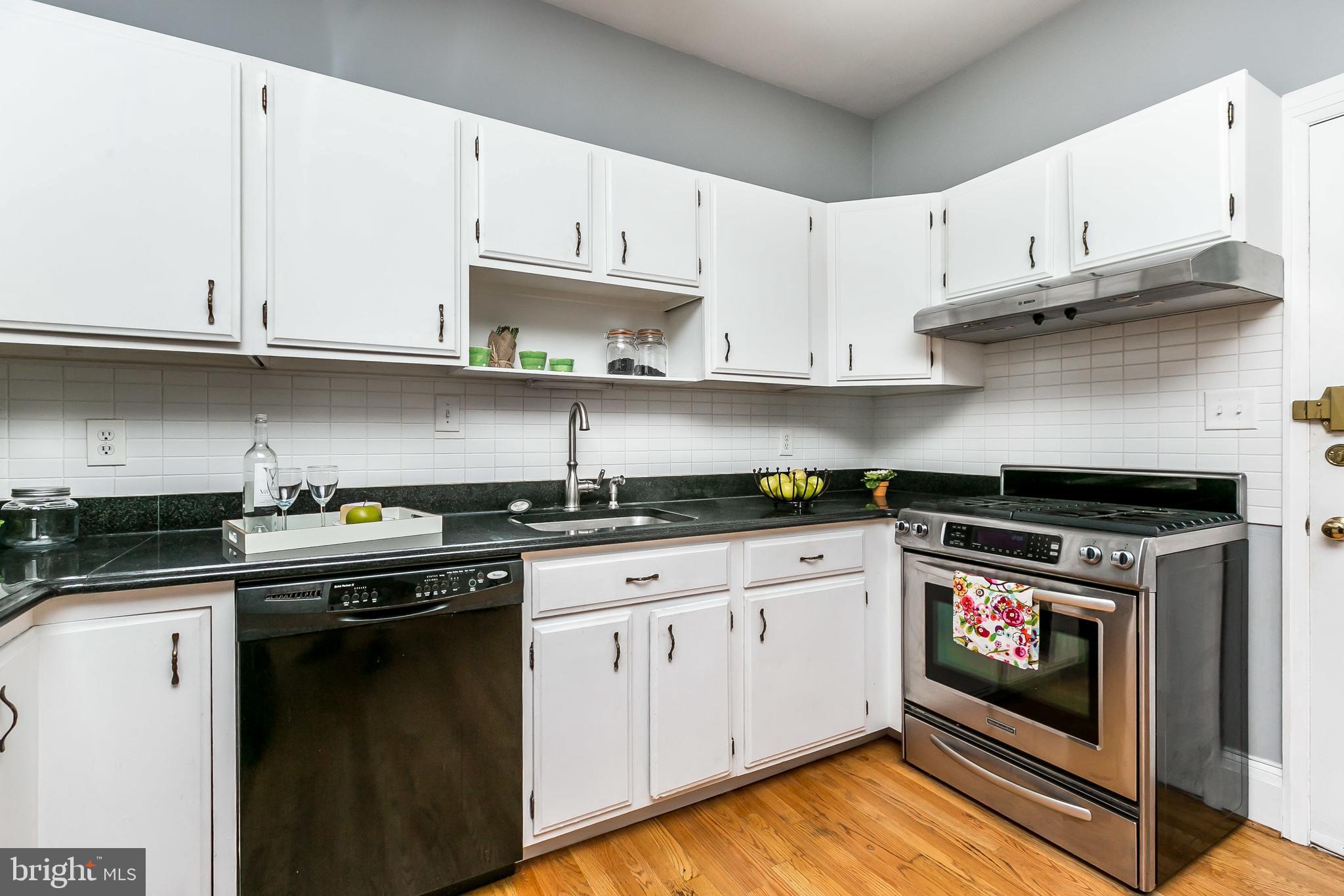 10 Englewood Road Baltimore, MD 21210 - Photo 17 of 52
