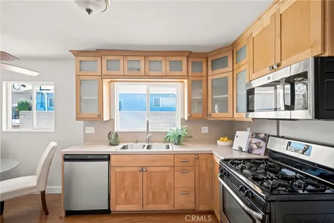 $950,000 | 1941 257th Street, Lomita, CA 90717