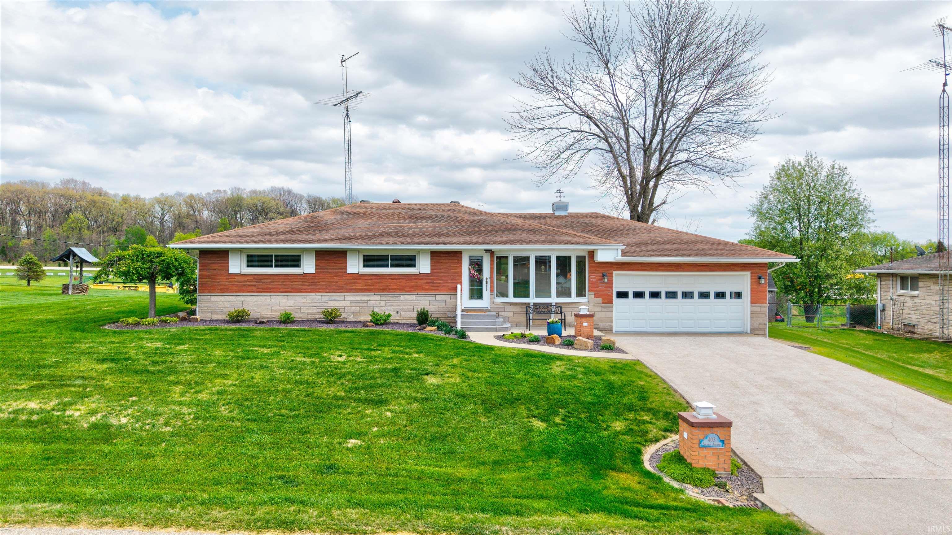403 2nd Avenue Holland, IN 47541 - Photo 2 of 36