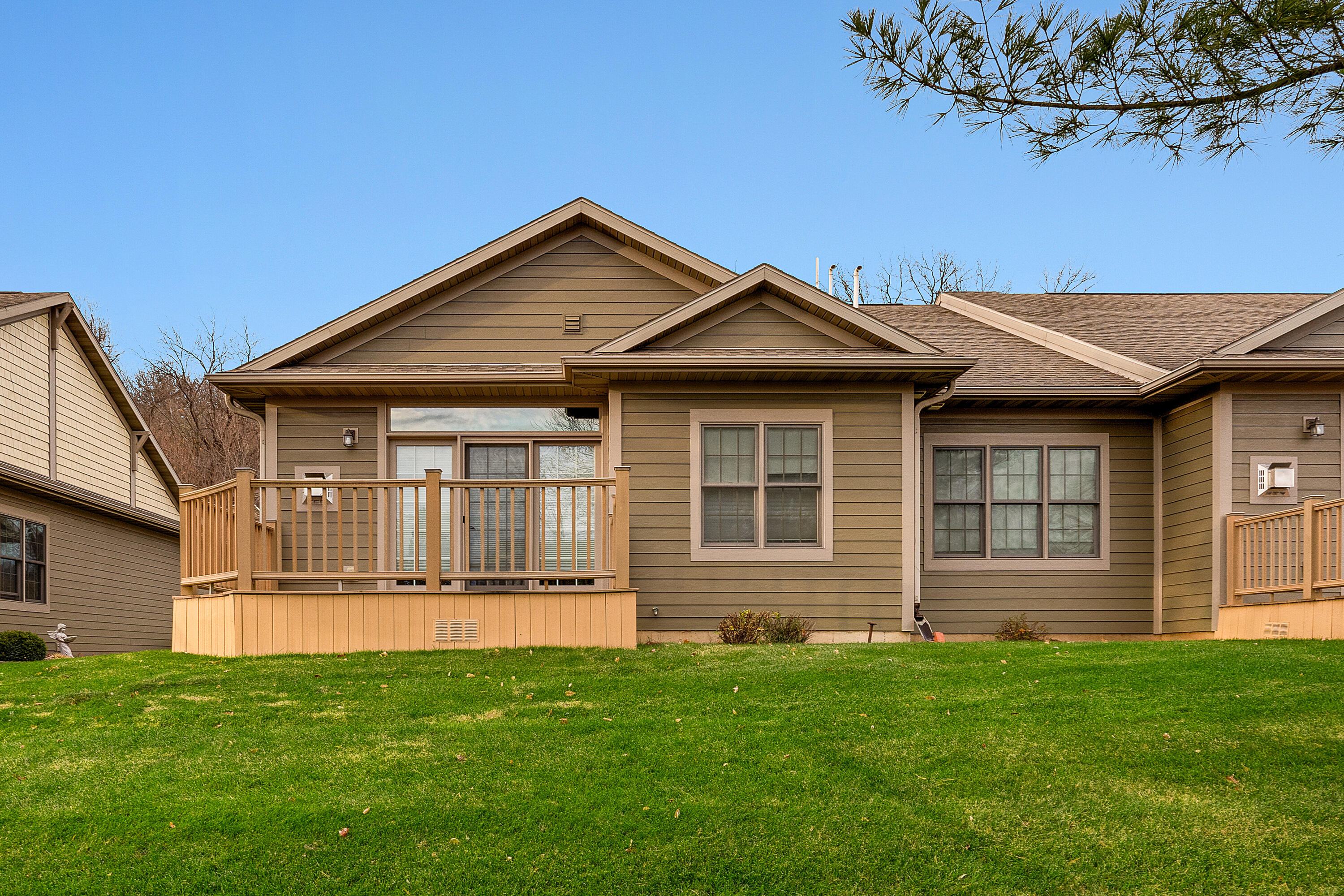 510 Green Coulee Road, Unit 3 Onalaska, WI 54650 - Photo 24 of 26 Back of Condo