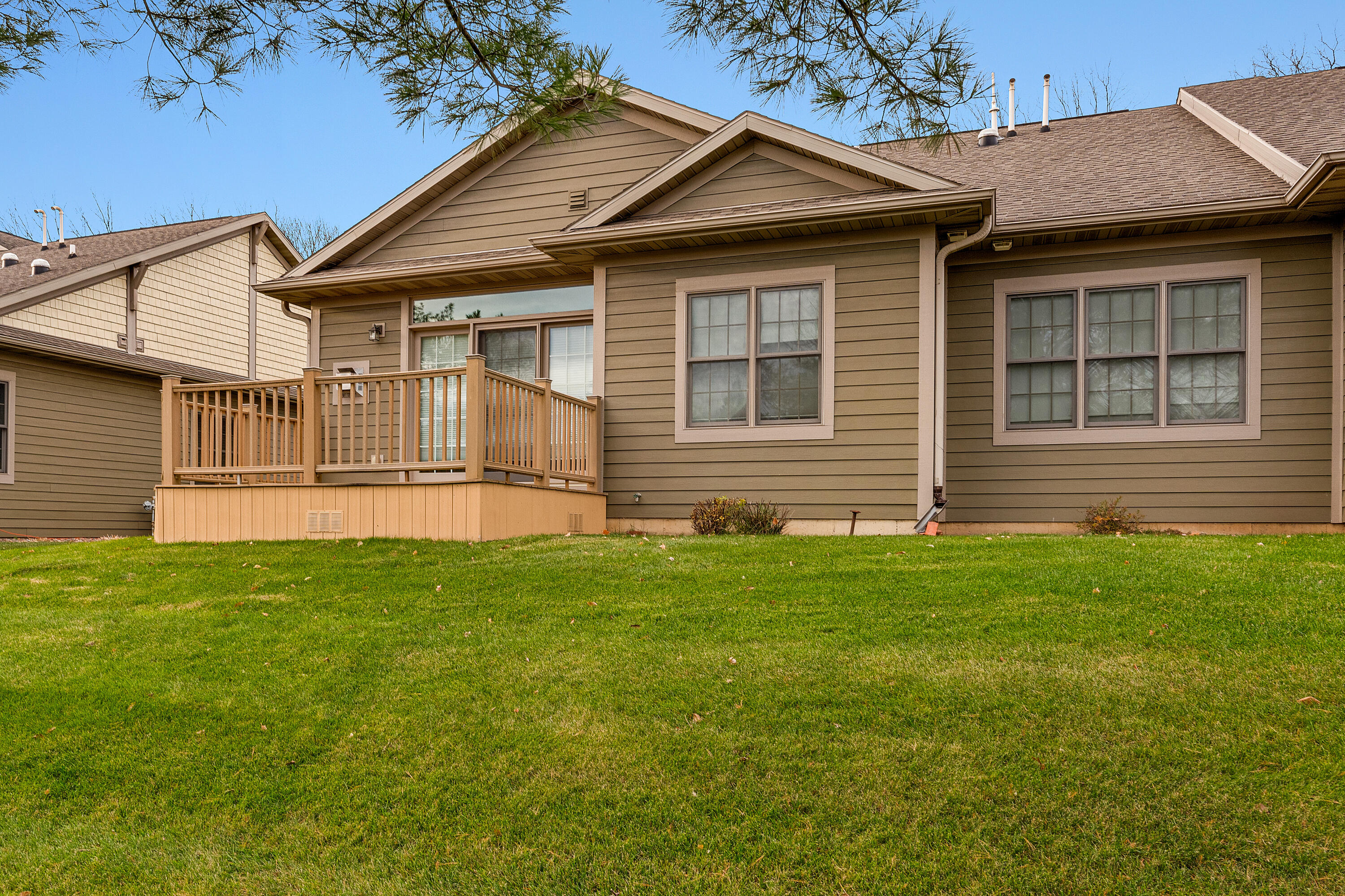 510 Green Coulee Road, Unit 3 Onalaska, WI 54650 - Photo 25 of 26 Back of Condo