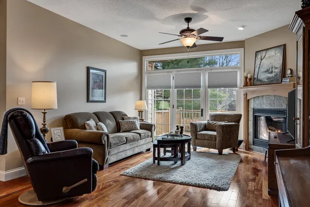 $385,000 | 510 Green Coulee Road, Unit 3, Onalaska, WI 54650