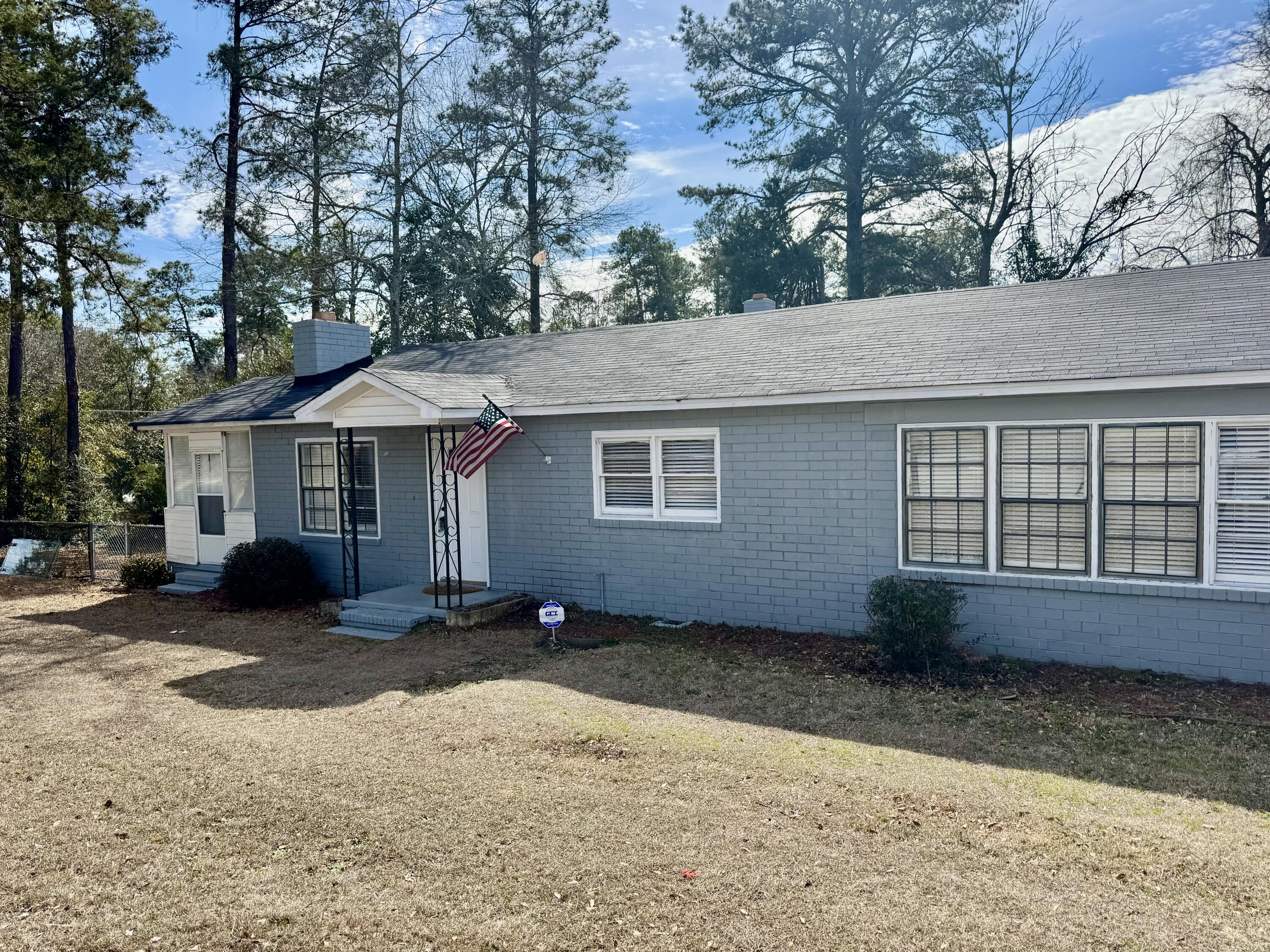 3335 Vaucluse Road Aiken, SC 29801 - Photo 2 of 12 IMG_5679