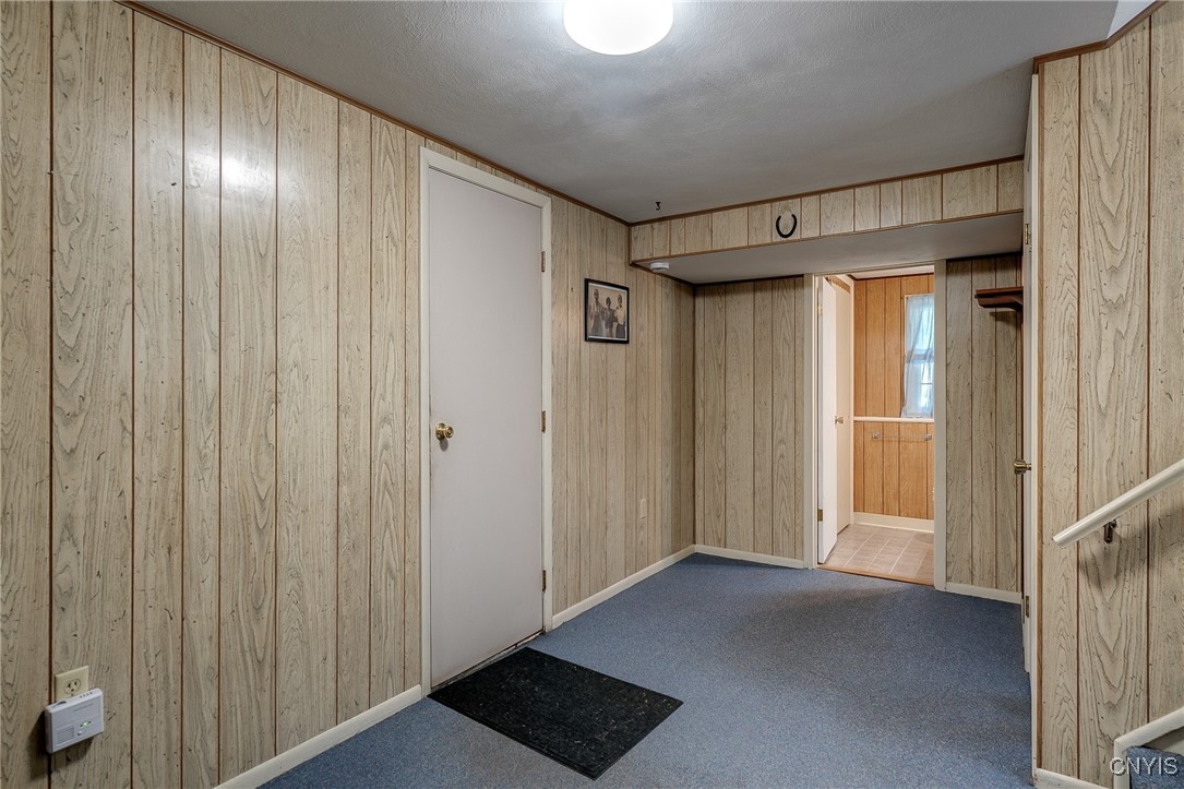 511 Rita Drive Clay, NY 13212 - Photo 31 of 41 Playroom or Office Space