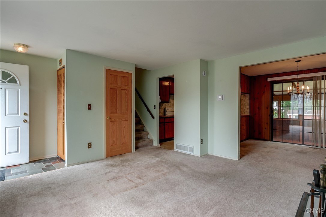 511 Rita Drive Clay, NY 13212 - Photo 7 of 41