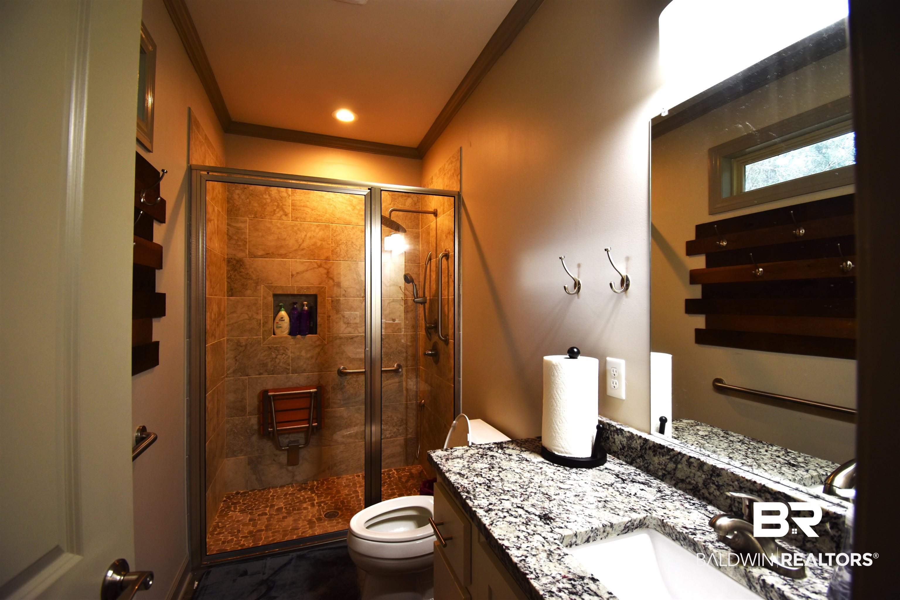 484 Portofino Loop Foley, AL 36535 - Photo 14 of 33 Bathroom