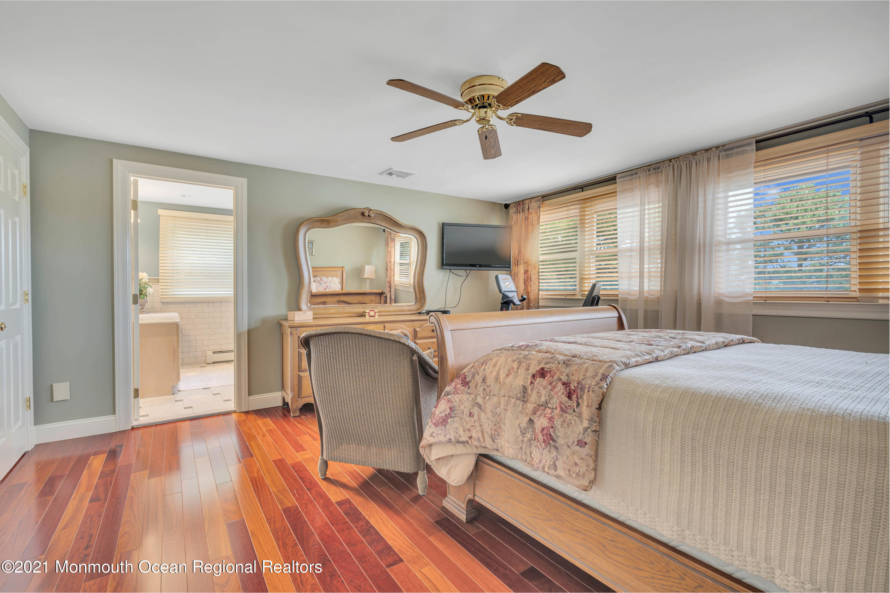 586 Harbor Road Brick, NJ 08724 - Photo 15 of 34 586 Harbor bedroom master