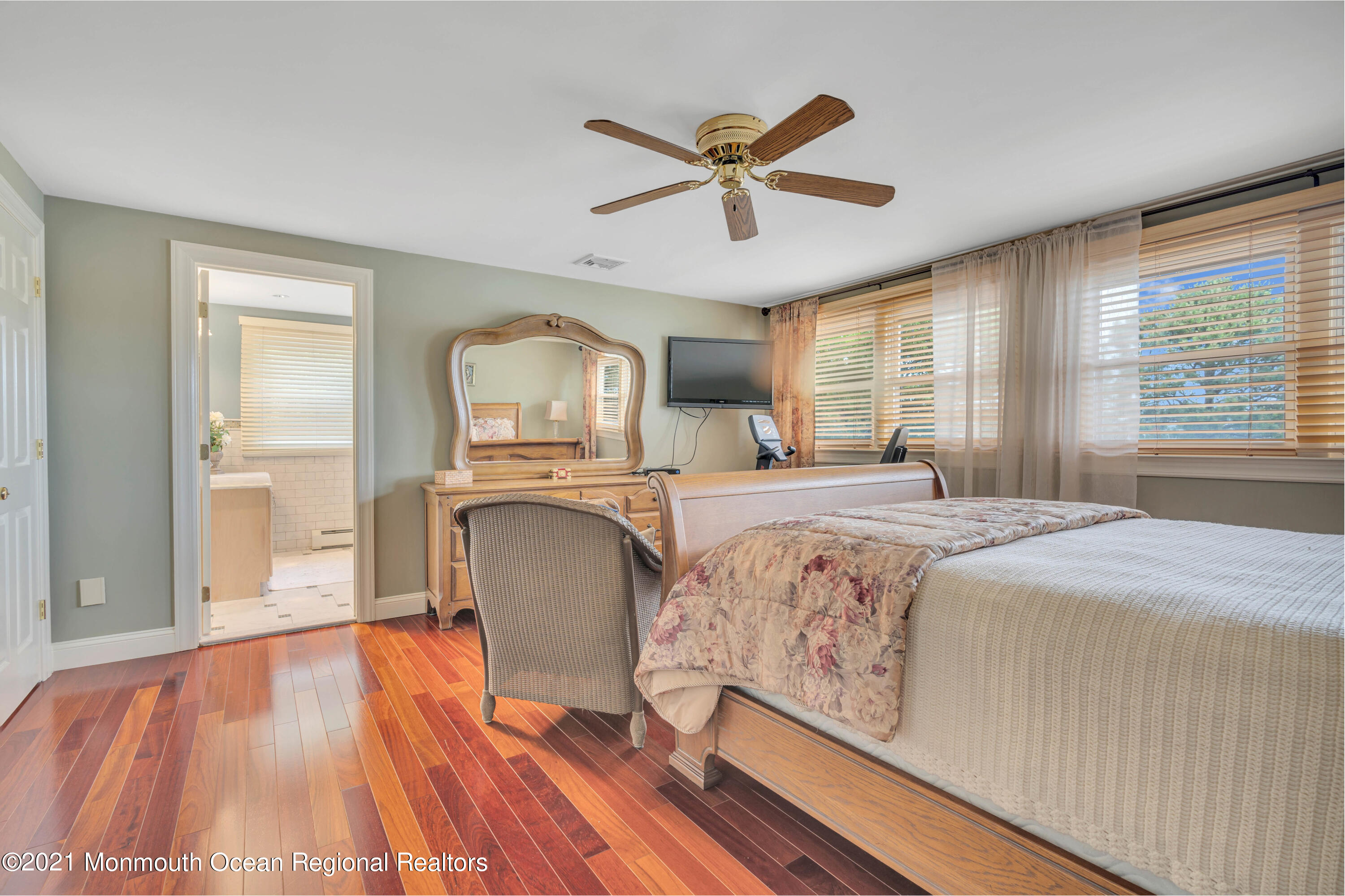 586 Harbor Road Brick, NJ 08724 - Photo 19 of 34 586 Harbor bedroom master