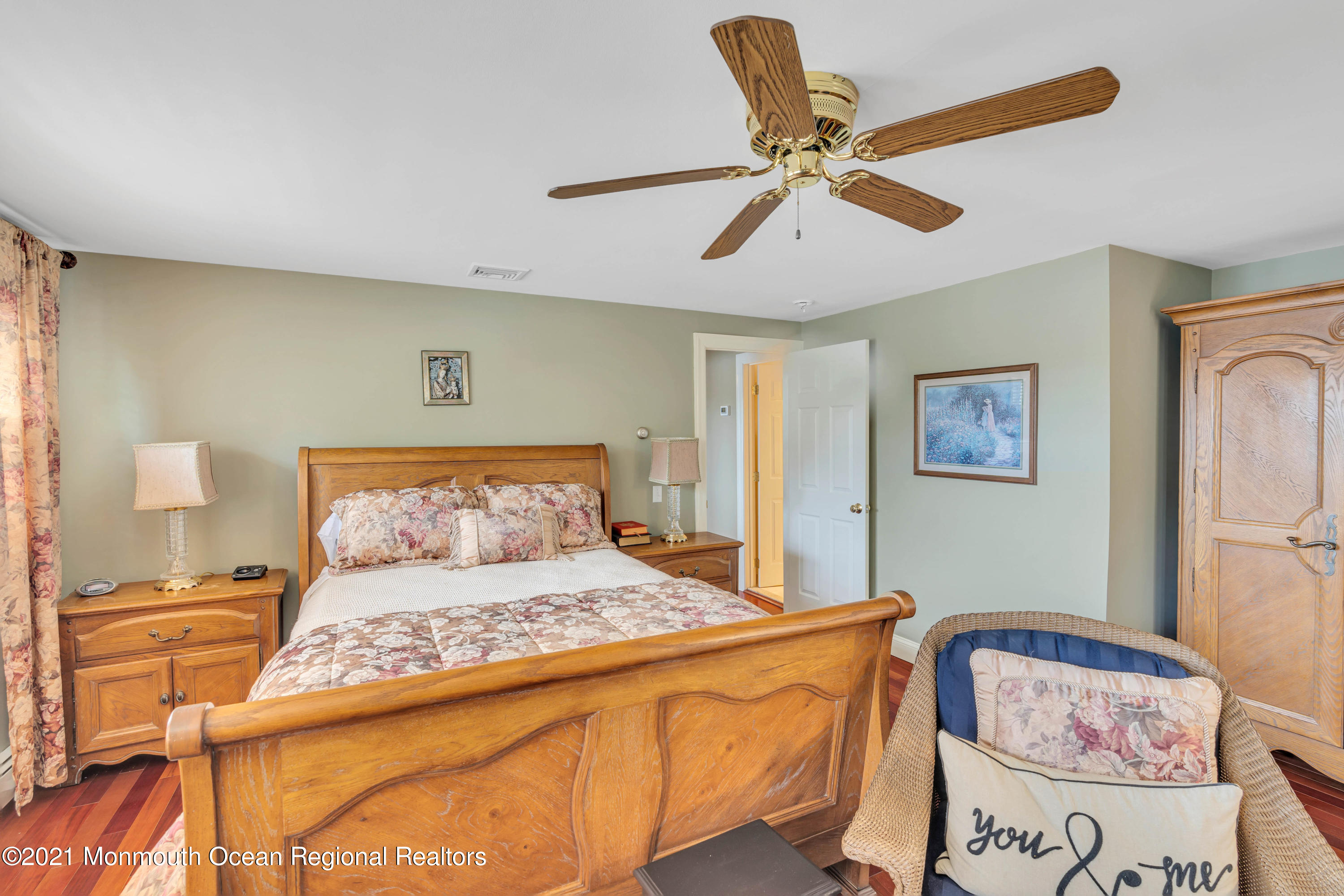 586 Harbor Road Brick, NJ 08724 - Photo 20 of 34 586 Harbor bedroom master 2