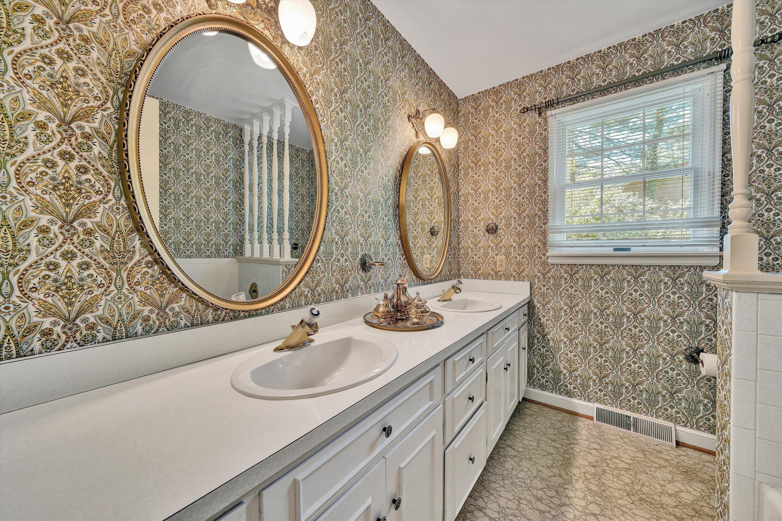 3615 Brymoor Road Southwest Roanoke, VA 24018 - Photo 19 of 48 19-DSC00049
