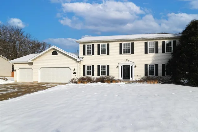 $585,000 | 5708 Pembroke Drive, Fitchburg, WI 53711