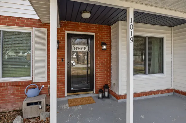 $335,000 | 1019 Douglas Wayne Road, Summerville, SC 29486