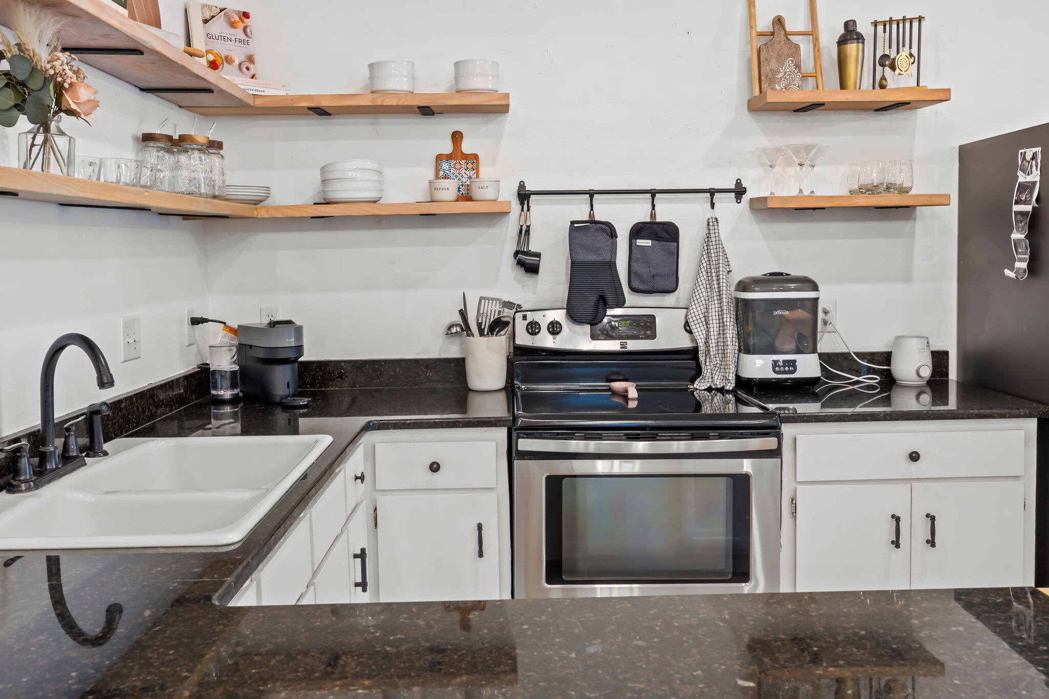 1019 Douglas Wayne Road Summerville, SC 29486 - Photo 9 of 42 31-web-or-mls-470A1307