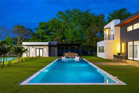 $10,400,000 | 6445 Southwest 129th Terrace, Pinecrest, FL 33156