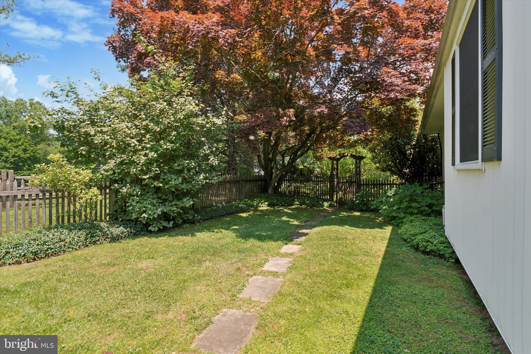 1818 Spring Valley Road Springfield, PA 19064 - Photo 29 of 33