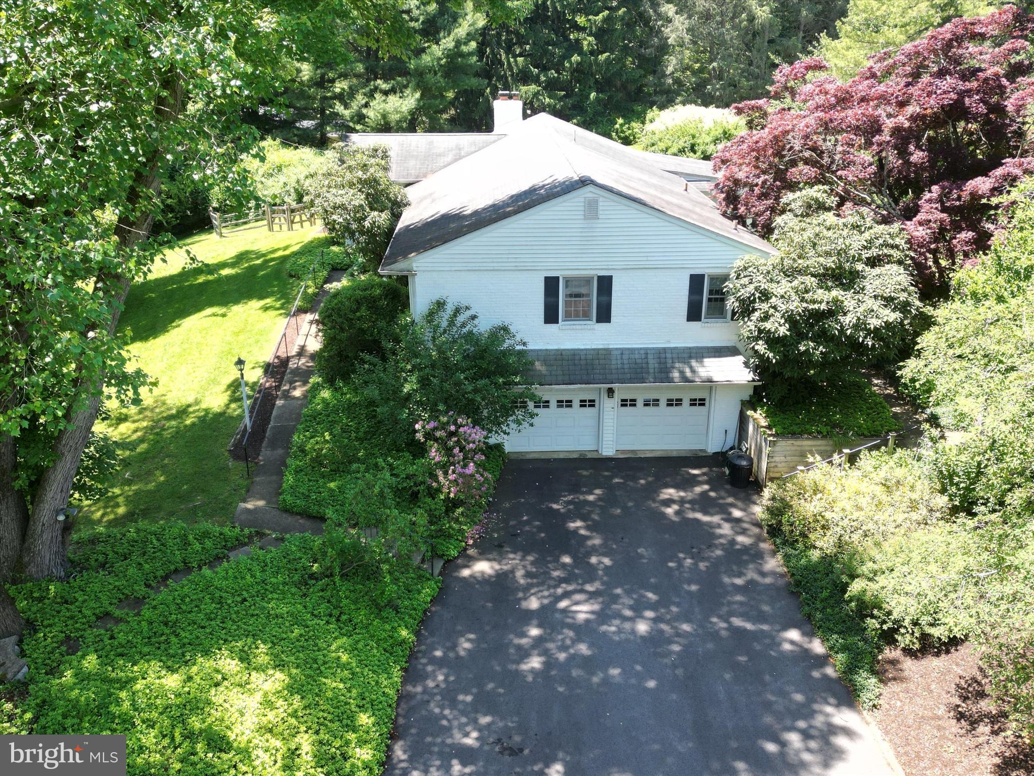 1818 Spring Valley Road Springfield, PA 19064 - Photo 6 of 33