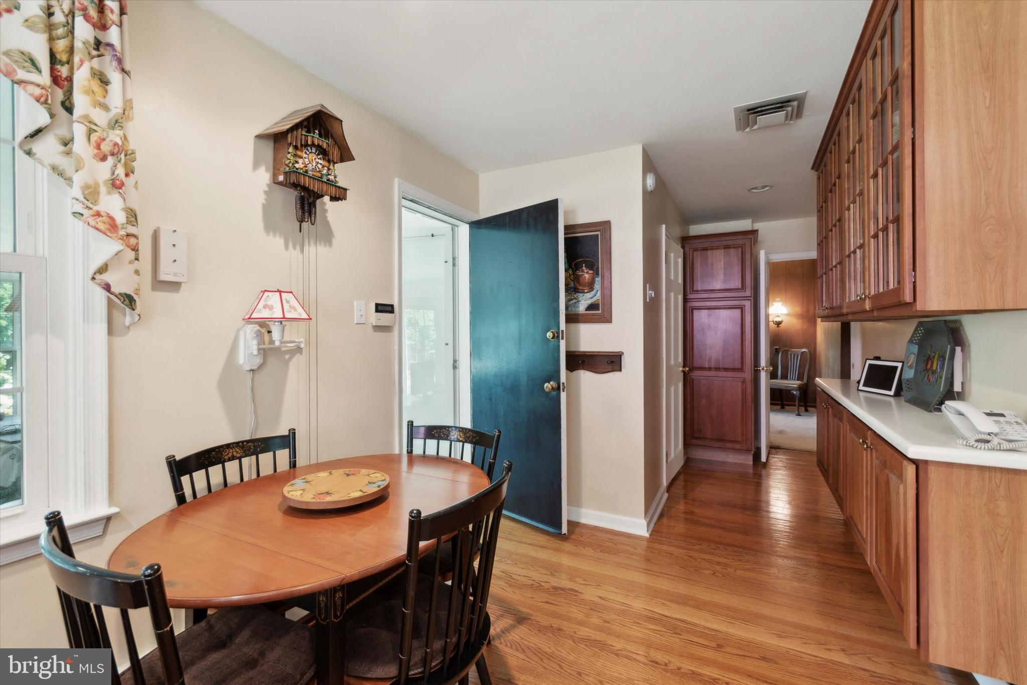 1818 Spring Valley Road Springfield, PA 19064 - Photo 10 of 33