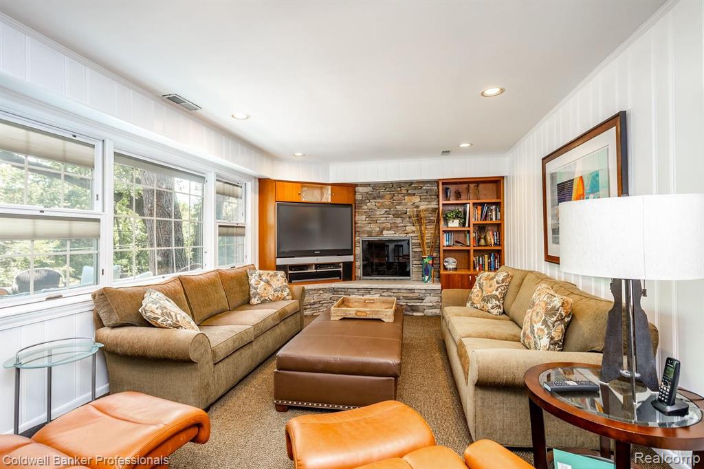2623 Worcester Road West Bloomfield, MI 48323 - Photo 53 of 68