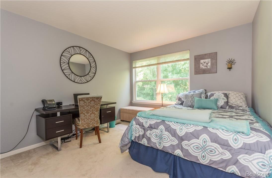 86 Eagle Ridge Road Lake Orion, MI 48360 - Photo 16 of 30 86 Eagle-19.jpg