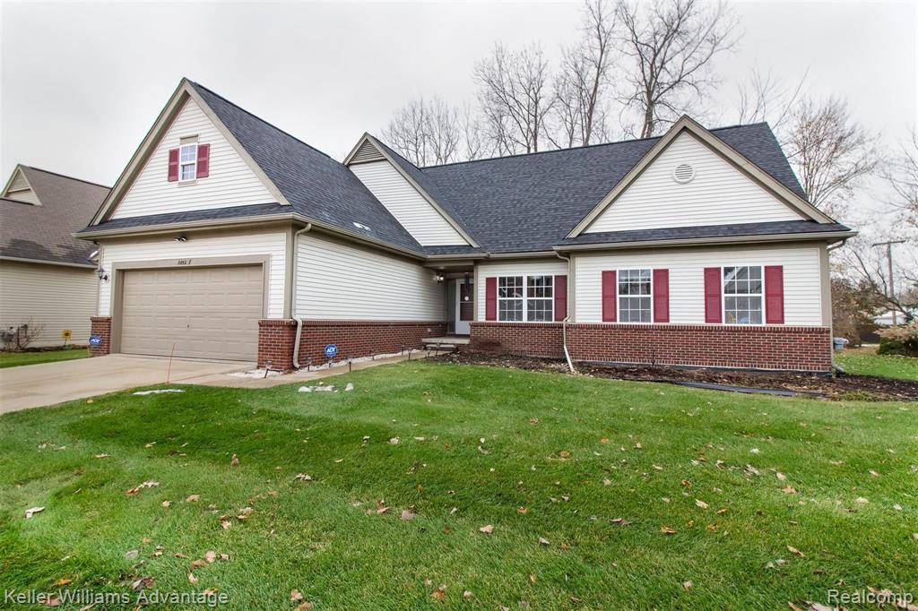 2052 Lagoon Drive Rochester, MI 48309 - Photo 30 of 32
