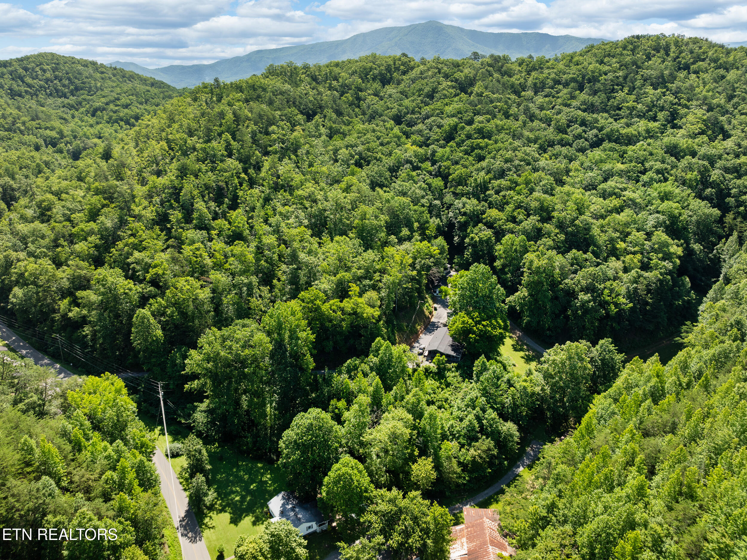 2792 Happy Hollow Road Sevierville, TN 37862 - Photo 53 of 59 44_2792 happy hollow-69