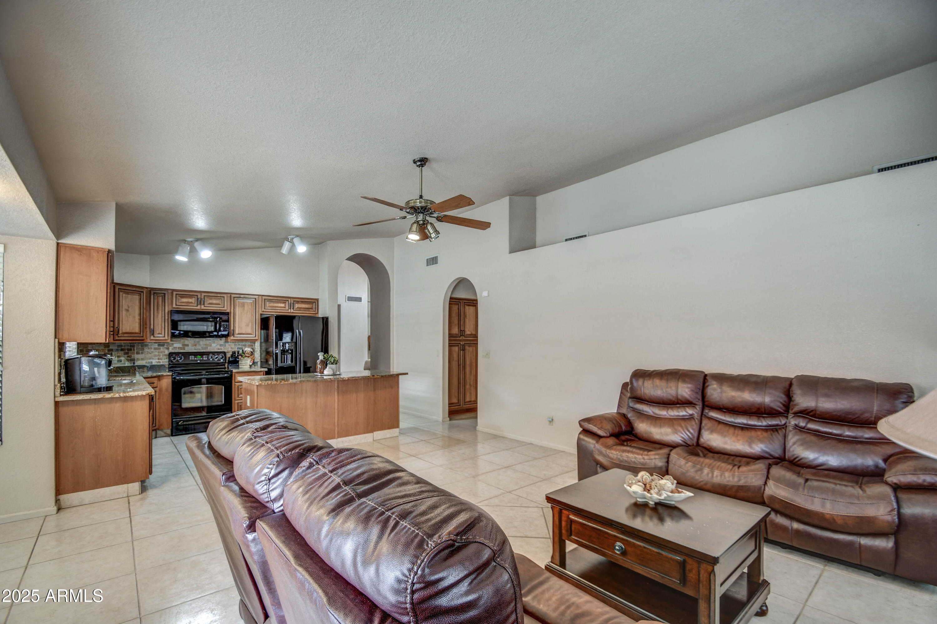 8852 South Ash Avenue Tempe, AZ 85284 - Photo 20 of 46 FAMILY 3