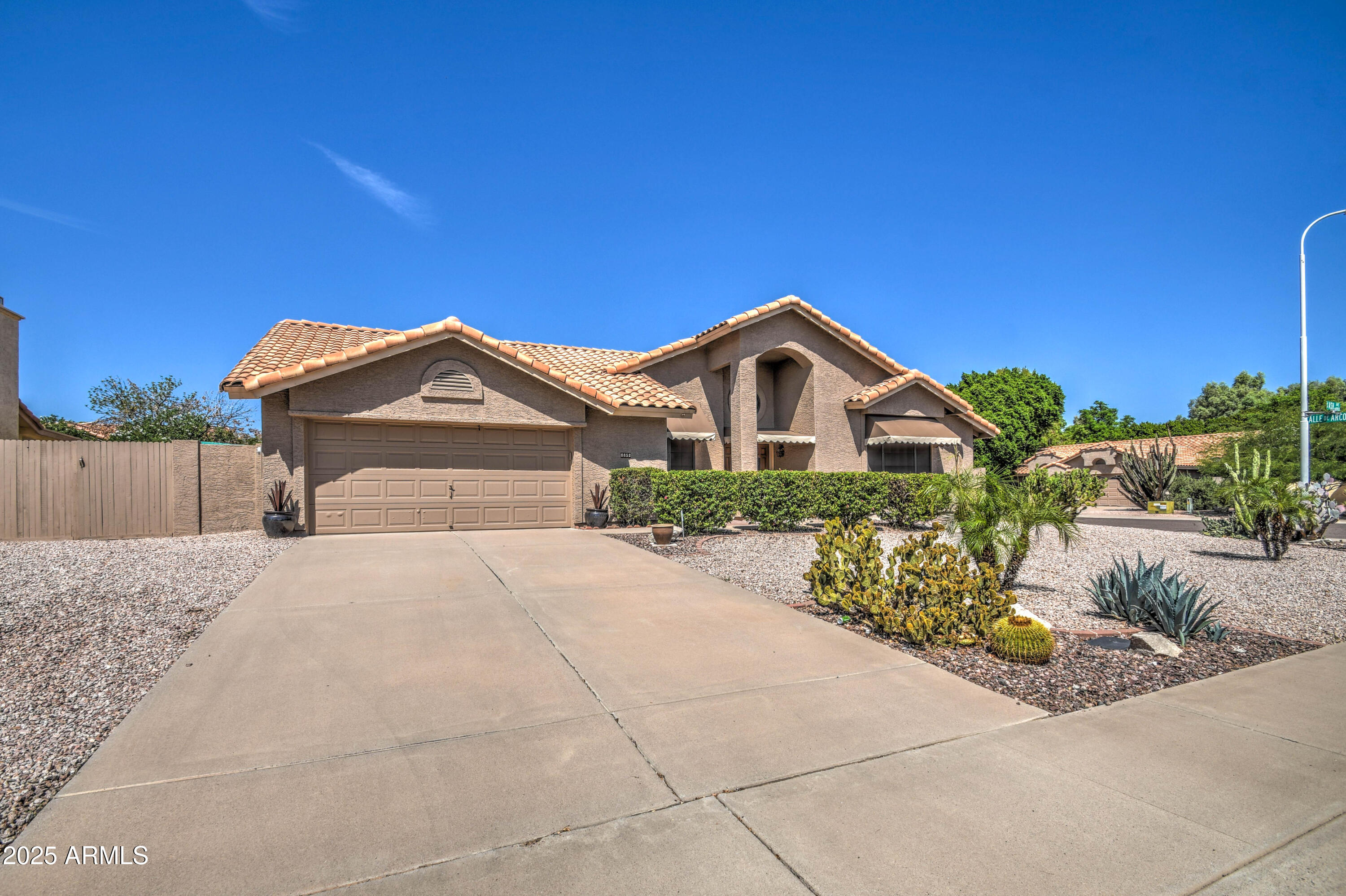 8852 South Ash Avenue Tempe, AZ 85284 - Photo 2 of 46 FRONT 1