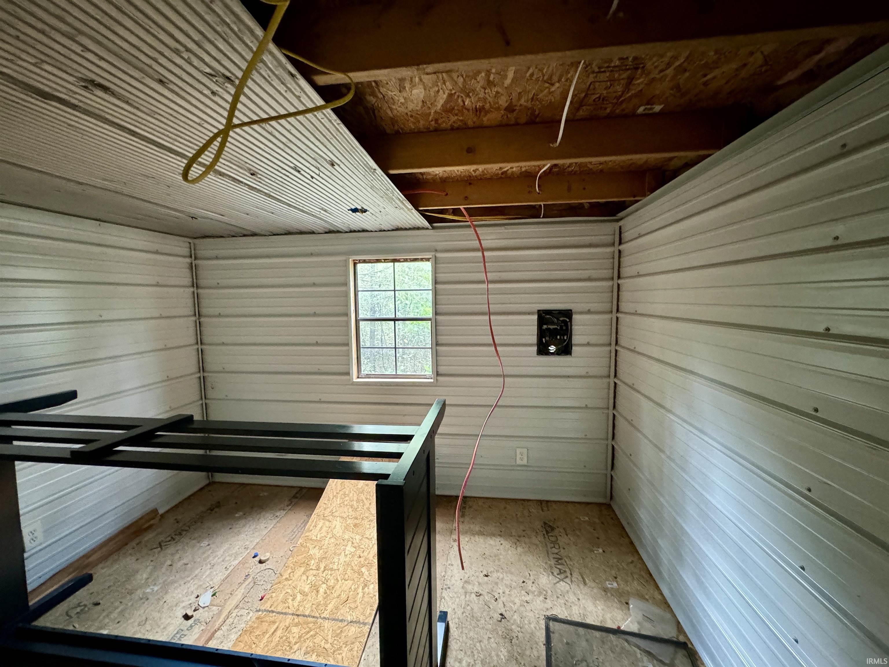 East Hurst Road Pekin, IN 47165 - Photo 12 of 28