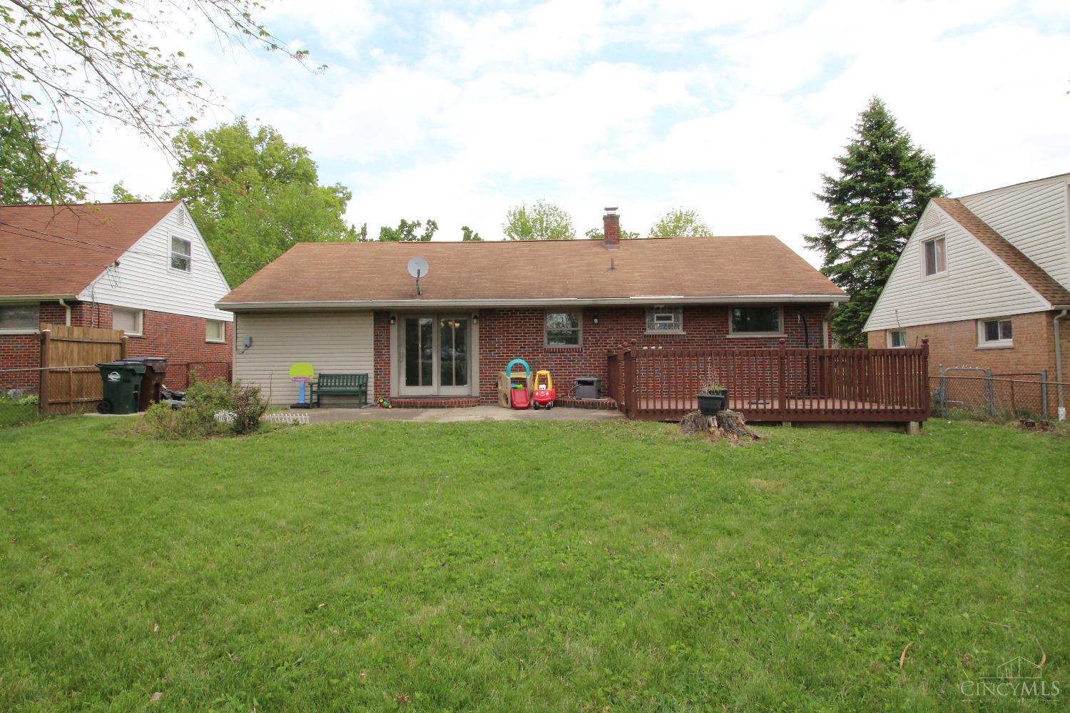 45 Hadley Road Greenhills, OH 45218 - Photo 20 of 23 Gallery Image 20