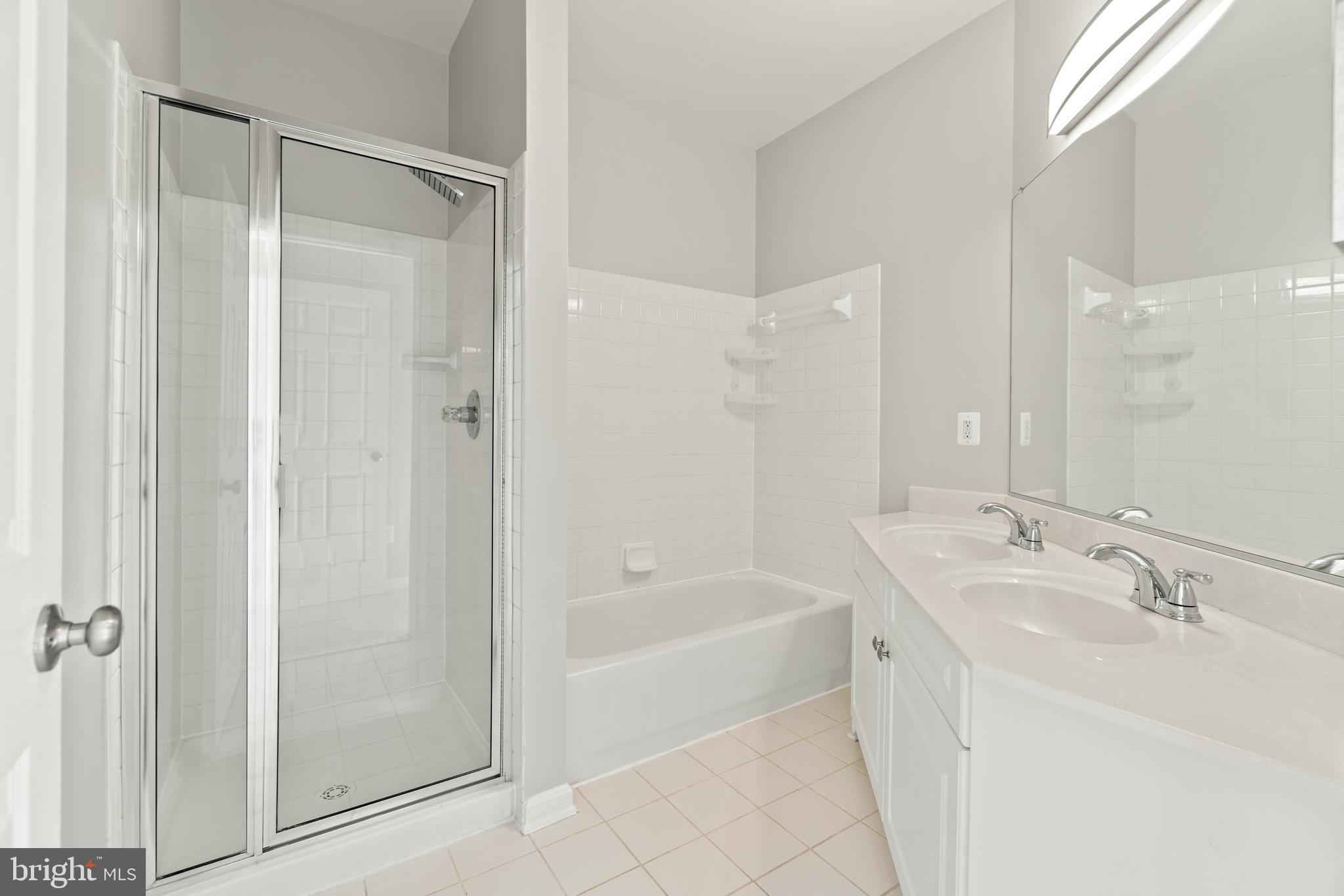 2664 Manhattan Place, Unit 303 Vienna, VA 22180 - Photo 14 of 21