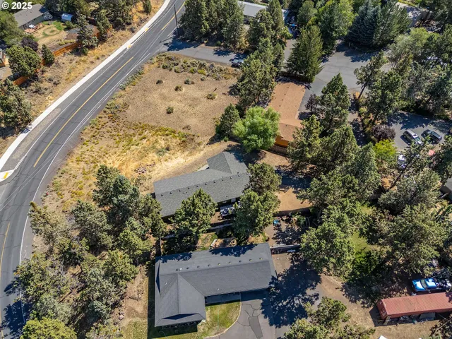 $520,000 | 20629 White Wing Court, Bend, OR 97701
