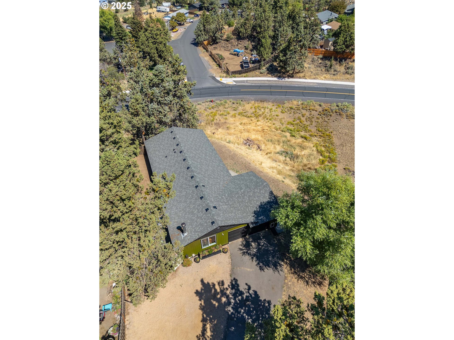 20629 White Wing Court Bend, OR 97701 - Photo 25 of 37