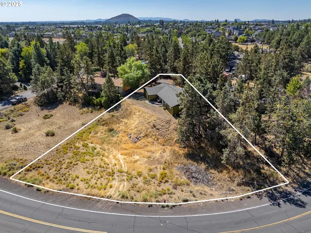 $520,000 | 20629 White Wing Court, Bend, OR 97701