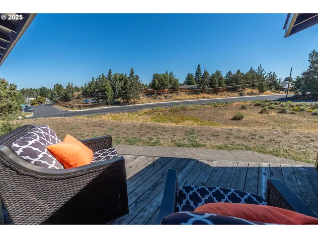 $520,000 | 20629 White Wing Court, Bend, OR 97701